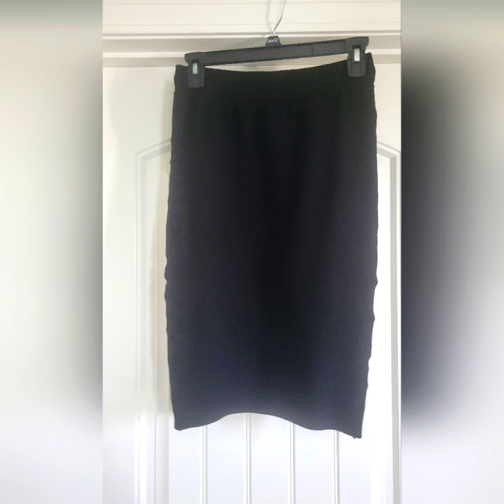 Leith Medium Knit Pencil Skirt